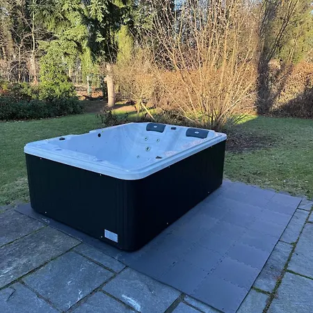 Holiday home Wohlfuehl-haus Mit Kamin & Whirlpool - Naehe Berlin Niederdorla