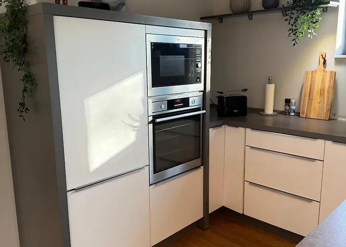 Wohlfuehl-haus Mit Kamin & Whirlpool - Naehe Berlin Vakantiehuis Niederdorla