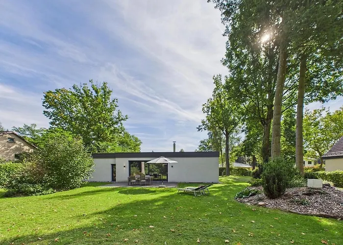 Wohlfuehl-haus Mit Kamin & Whirlpool - Naehe Berlin Vakantiehuis *