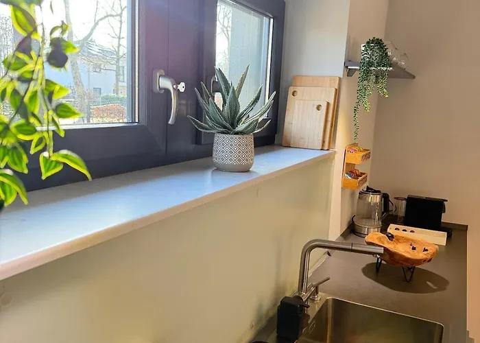 Wohlfuehl-haus Mit Kamin & Whirlpool - Naehe Berlin Vakantiehuis Niederdorla